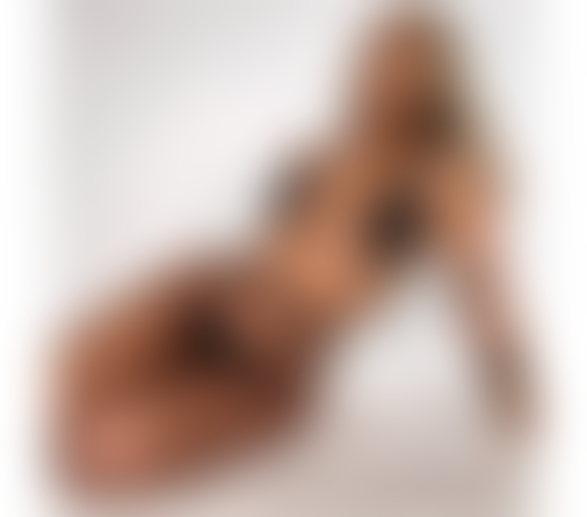 Escorts East London Havering - Photos for 🫧🫧JULIE NEW GIRL🫧🫧